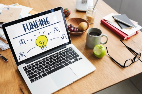 Image rawpixel.com, Startup and Regulation Crowdfunding