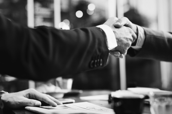 Freepik Rawpixel.com, business agreement