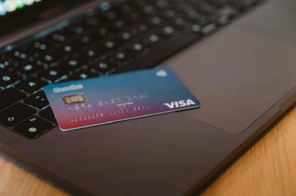 Unsplash CardMapr.nl, revolut credit card